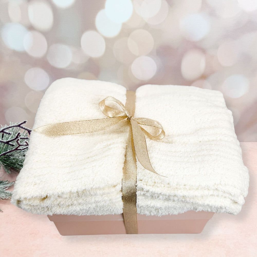 
                  
                    Luxe Holiday Gift Box
                  
                